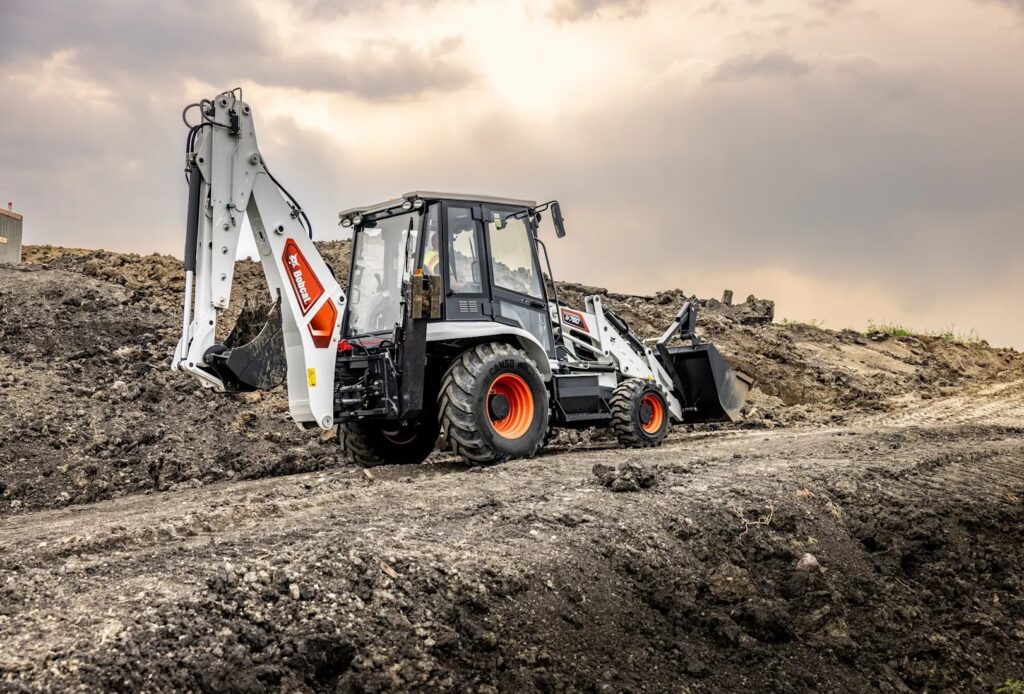 Bobcat B760 Backhoe Loader