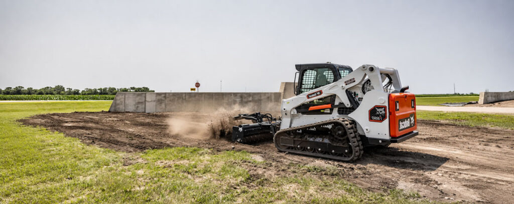 Bobcat T650 Compact Track Loaders