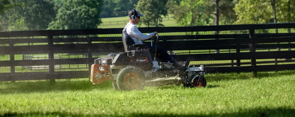 Bobcat ZT2000 Zero-Turn Mower Up to 52″