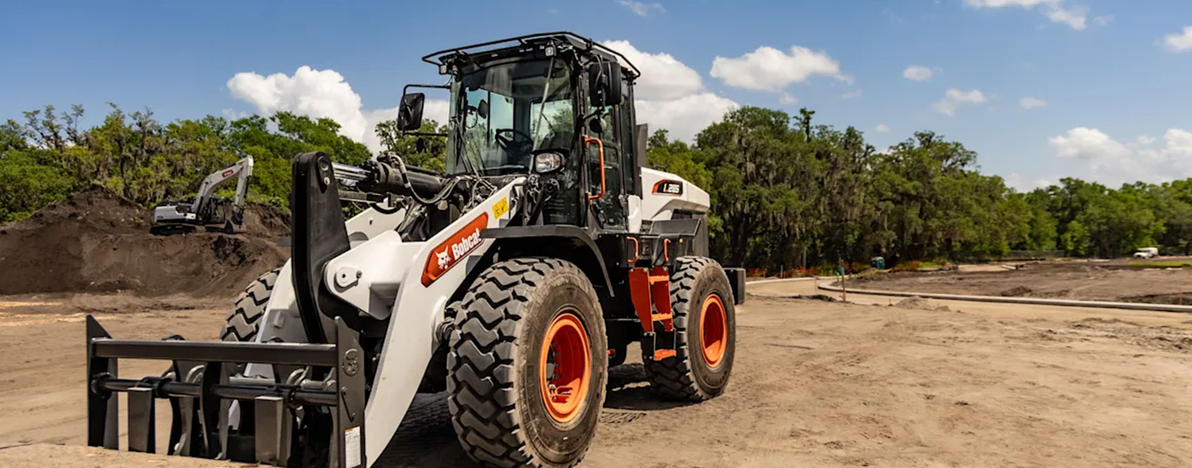 Bobcat L285 Large Wheel Loader